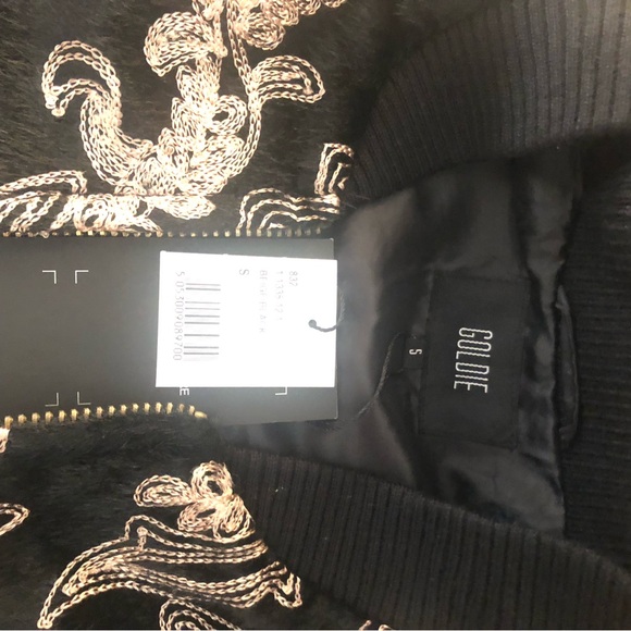 New Fully Embroidered Zip Up Jacket. - Picture 11 of 15